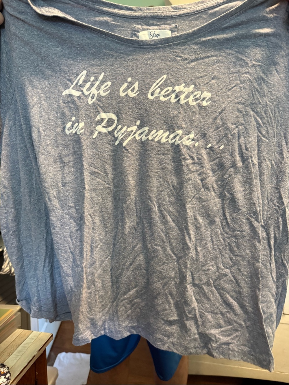 Ladies ' Blue 'Life is better in Pyjamas' Graphic Top